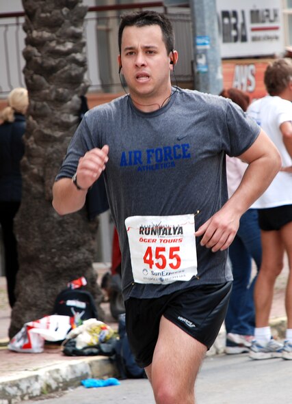 Second Lt. Zach Van Valkenburg, 39th Operations Squadron, approaches the finish line of the Runtalya Marathon Sunday, March 7, 2010 in Antalya, a city in the southern province of Turkey. About 7,000 people, including 11 Incirlik members, participated in the event which included a full marathon, half marathon, 10K race and fun run. Lieutenant Van Valkenburg, a first time marathon runner, ran the full, 26.2-mile marathon with a time of 4:06:06. (U.S. Air Force photo/Senior Airman Alex Martinez) 