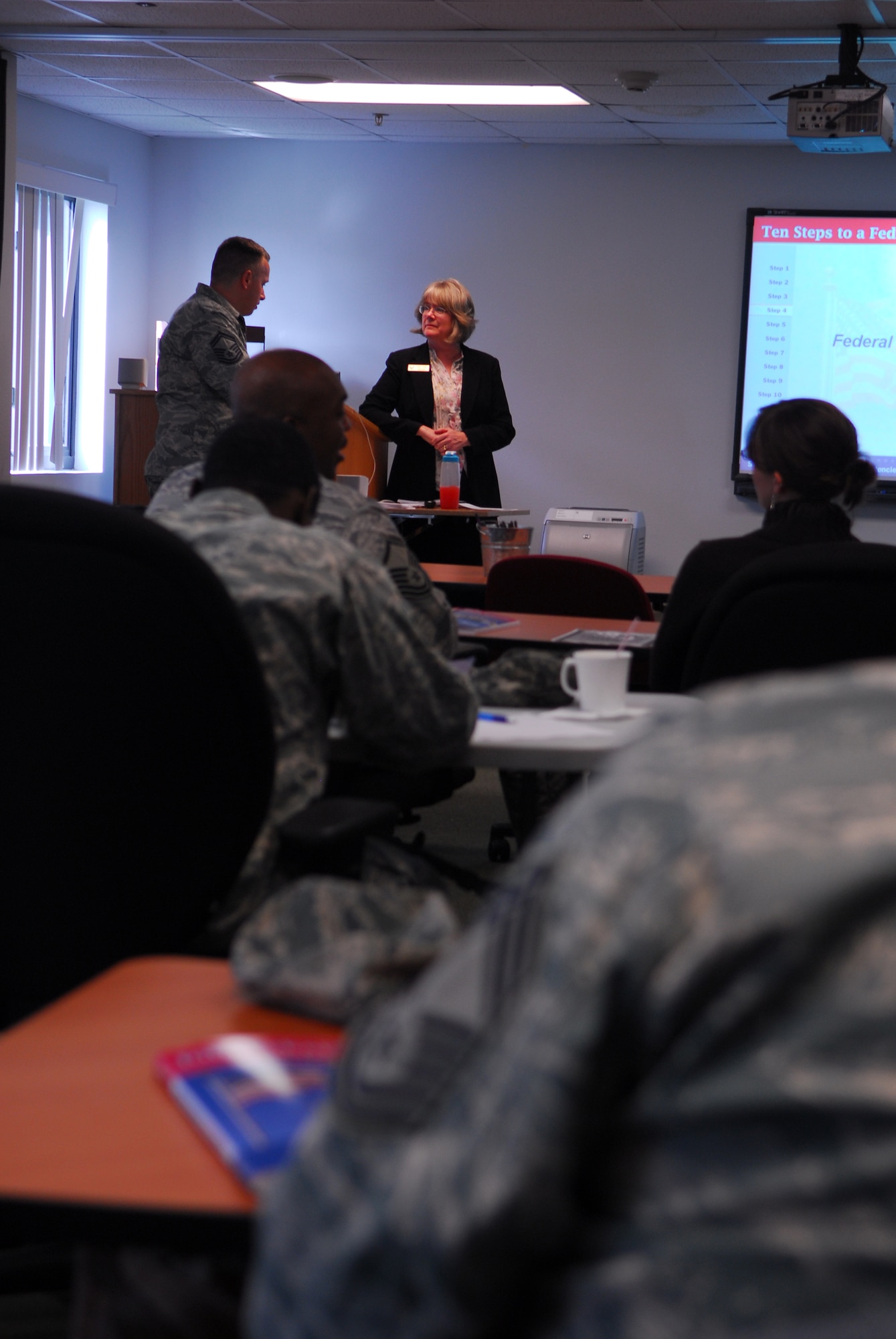 VANDENBERG AIR FORCE BASE, Calif. – Leading the class, Linda Crowder, an Airman and Family Readiness Center community readiness consultant, instructs a federal resume writing class at the AFRC here Wednesday, March 10, 2010. The class is offered throughout the year to educate people about the federal employment process. (U.S. Air Force photo/Senior Airman Steve Bauer)