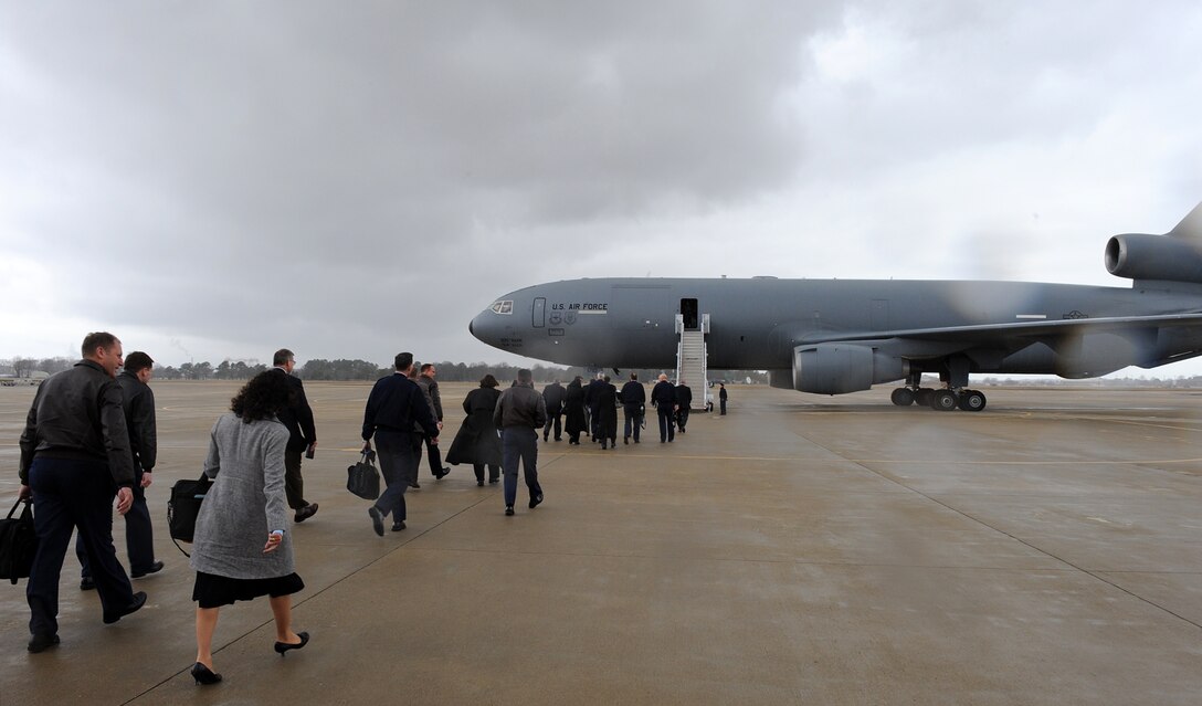 LANGLEY AIR FORCE BASE, Va. -- Members of the Air Force Board depart Langley March 15.  Langley was the first stop for the board members as they travel around the country to receive input on how to improve operational readiness.  (U.S. Air Force photo/Senior Airman Zachary Wolf) 

