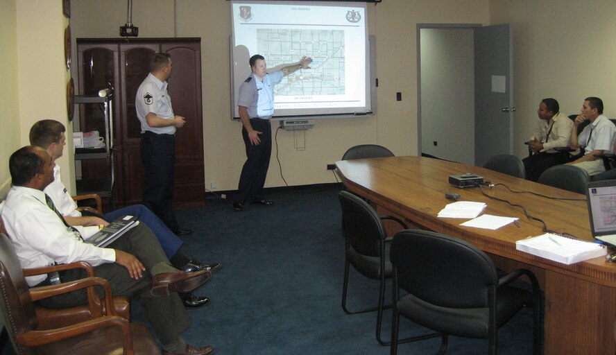 Members of the 139th Airlift Wing continue to partake in the exchange of information with Panama. (U.S. Air Force photo by Master Sgt. Carla Craig/Released)