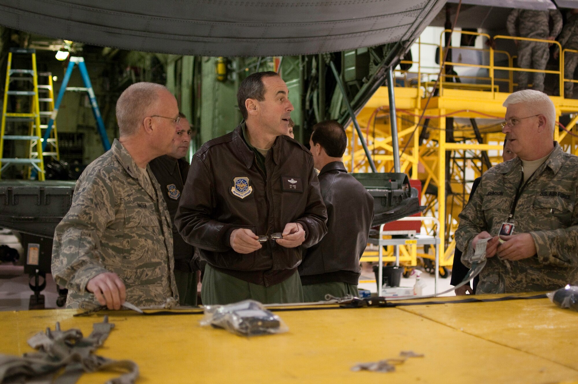 Gen. Raymond Johns Jr., Air Mobility Command commander, visits with Master Sgt. William ‘Chip’ Johnson,  139th Maintenance Group, during his visit to the wing Feb. 06. (U.S. Air Force photo by Senior Airman Sheldon Thompson/Released)