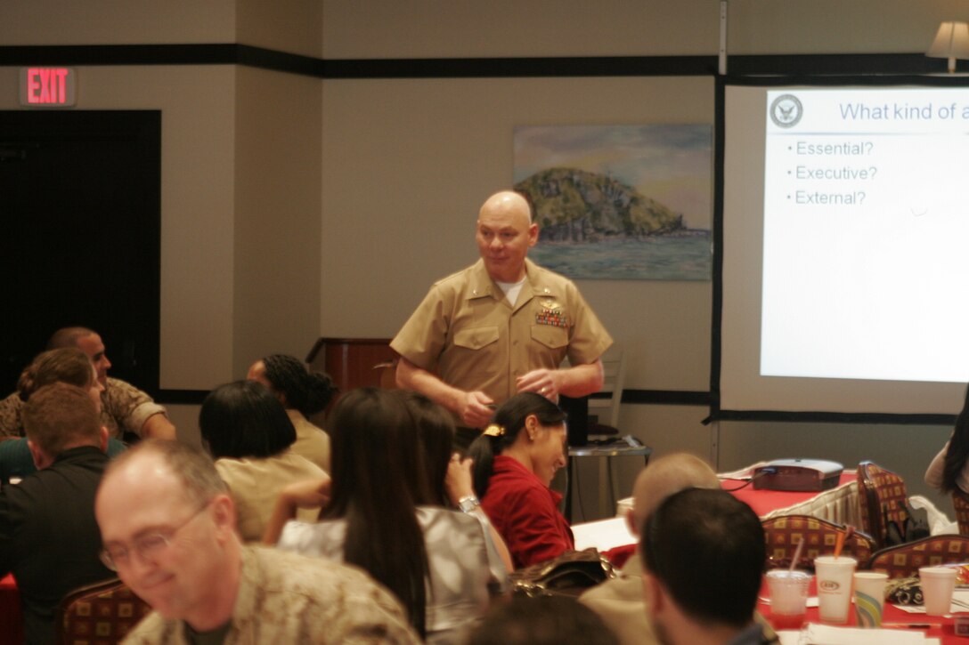 1stSgt Hernandez with Border