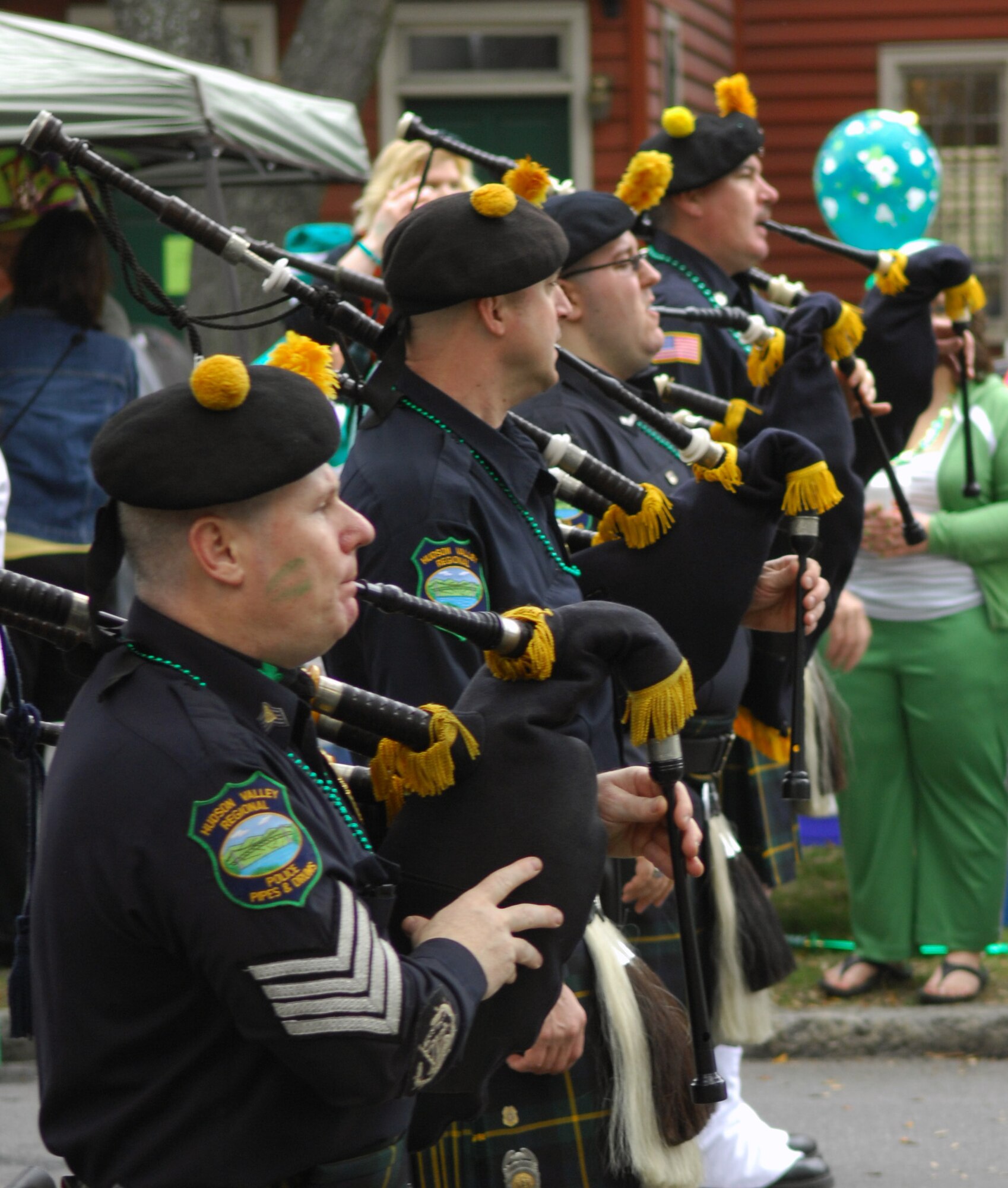 SAVANNAH, Ga. -- Hudson Valley Regional police deprtment's pipes and drum band play in the St. Patrick's Day parade in Savannah, Ga. on Mrach 17. Savannah hosts the second largest St. Patrick's Day parade in the nation. Shaw Air Force Base outdoor recreation took members from Team Shaw to the St. Patrick's Day parade. (U.S. Air Force photo/Airman 1st Class Daniel Phelps)