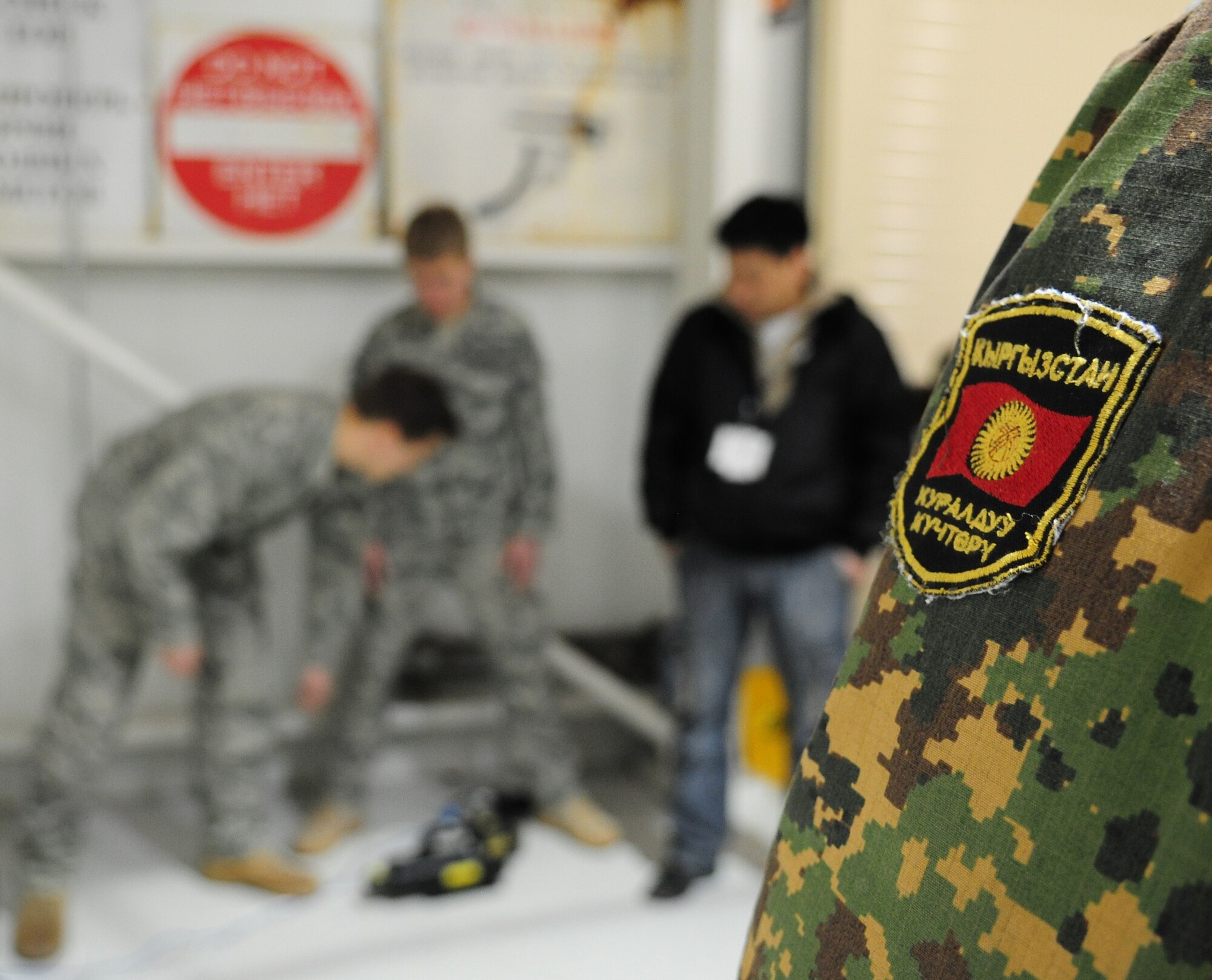 Kyrgyz army explosive ordnance disposal technicians visited the Transit Center at Manas, Kyrgyzstan, March 15 to 19 for a subject matter information exchange with EOD Airmen. (U.S. Air Force photo/Staff Sgt. Carolyn Viss/released)