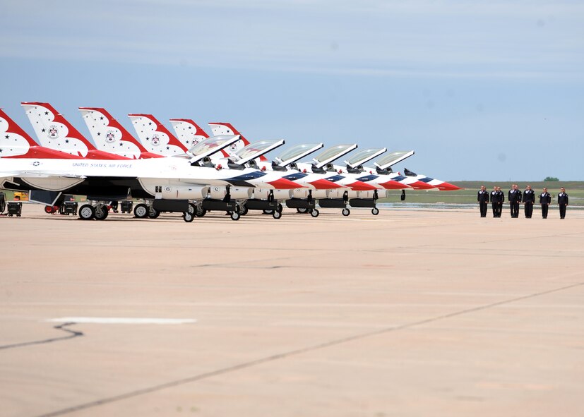DYESS AIR FORCE BASE, Texas-- The United States Air Force Thunderbirds perform aerial stunts for spectators during the Dyess Big Country Airfest, here May 1. The airfest is held every other year on Dyess Air Force Base and features various aircraft performances as well as static displays. The airfest is held to bring the Abilene and Dyess communities together to demonstrate the capabilities of the Air Force. (U.S. Air Force photo/ Airman 1st Class Brittney Prescott)