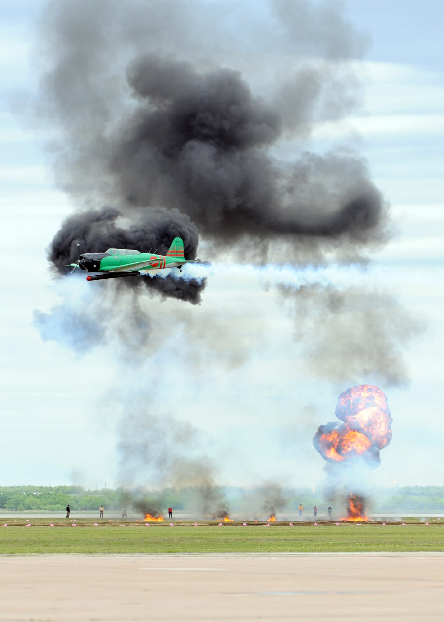 Dyess Big Country Airfest brings communities together > Dyess Air Force Base > News