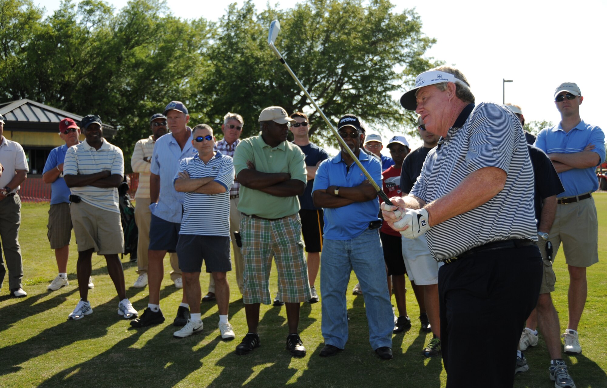 Pro golfer Andy Bean conducts a free golf clinic at Bay Breeze Golf Course April 29 in conjunction with the Mississippi Gulf Resort Classic, one of 26 official events on the 2010 Champions Tour.  David Eger finished the tournament with an overall 11-under 205 to collect the $240,000 prize.  (U.S. Air Force photo by Kemberly Groue)