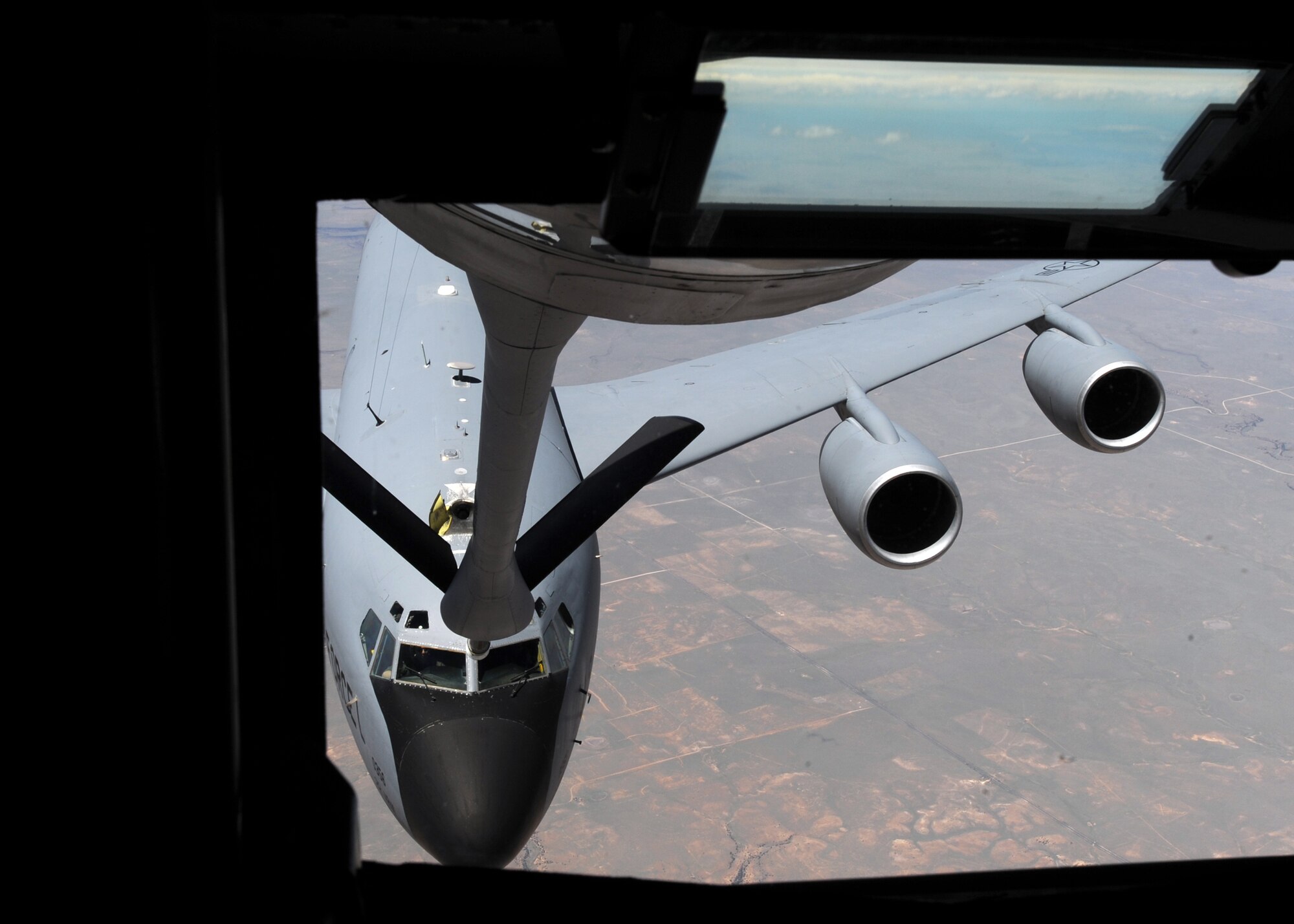 A McConnell KC-135 Stratotanker refuels another Stratotanker during an refueling mission April 29, 2010. McConnell’s primary mission is to provide Global Reach by conducting air refueling and airlift missions where and when needed. (U.S. Air Force photo/Airman 1st Class Andrea Salazar)