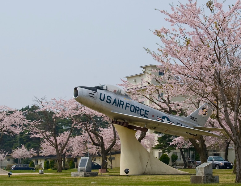 Cherry blossoms in bloom around Misawa > Misawa Air Base > Article Display