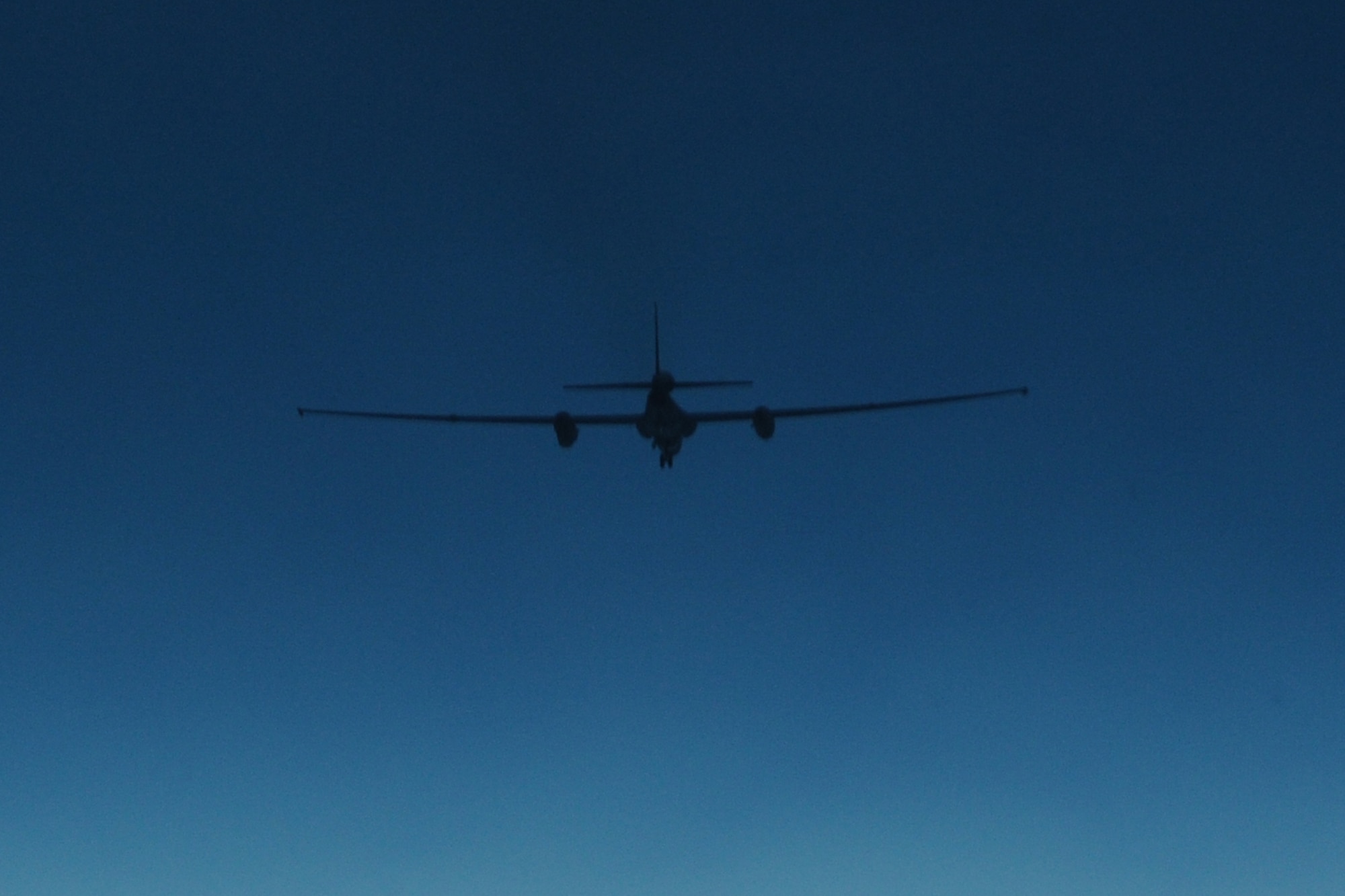 A U-2 Dragon Lady flies over 380th Air Expeditionary Wing at an undisclosed location in Southwest Asia on May 5, 2010. The 380th AEW, supports Operations Iraqi Freedom and Enduring Freedom and the Combined Joint Task Force-Horn of Africa. The 380th AEW is comprised of four groups and 12 squadrons and the wing's deployed mission includes air refueling, surveillance and reconnaissance in support of overseas contingency operations in Southwest Asia. (U.S. Air Force photo/Senior Airman Jenifer H. Calhoun/Released)
