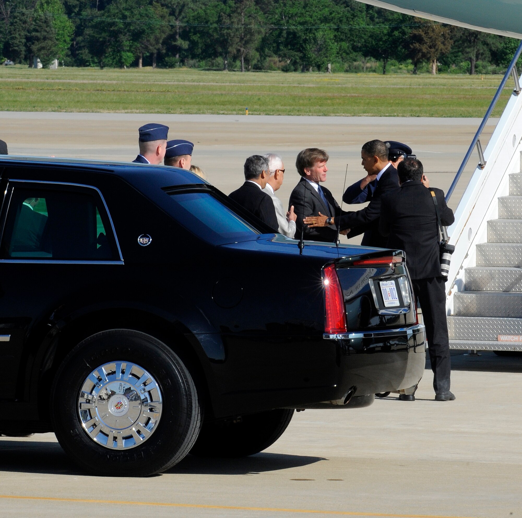 LANGLEY AIR FORCE BASE, Va. -- President Barack Obama is greeted by Virginia Governor Robert F. McDonnell May 9. President Obama delivered the commencement address at nearby Hampton University, emphasizing the importance of education and good citizenship to graduates. (U.S. Air Force photo/Senior Airman Dana Hill)
