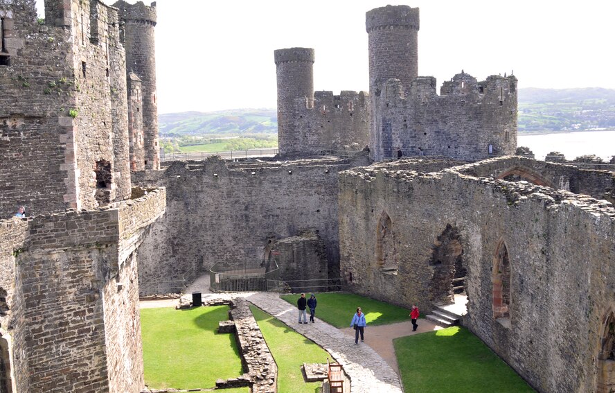 SNOWDONIA, Wales – Conwy Castle, a gritty 14th century fortress on the Snowdonia Coast, Wales, is an authentic piece of medieval history nestled alongside modern-day Welsh splendors. Being a short drive away from Suffolk, Conwy makes for a convenient holiday destination. (U.S. Air Force photo/ Tech. Sgt. Kevin Wallace)