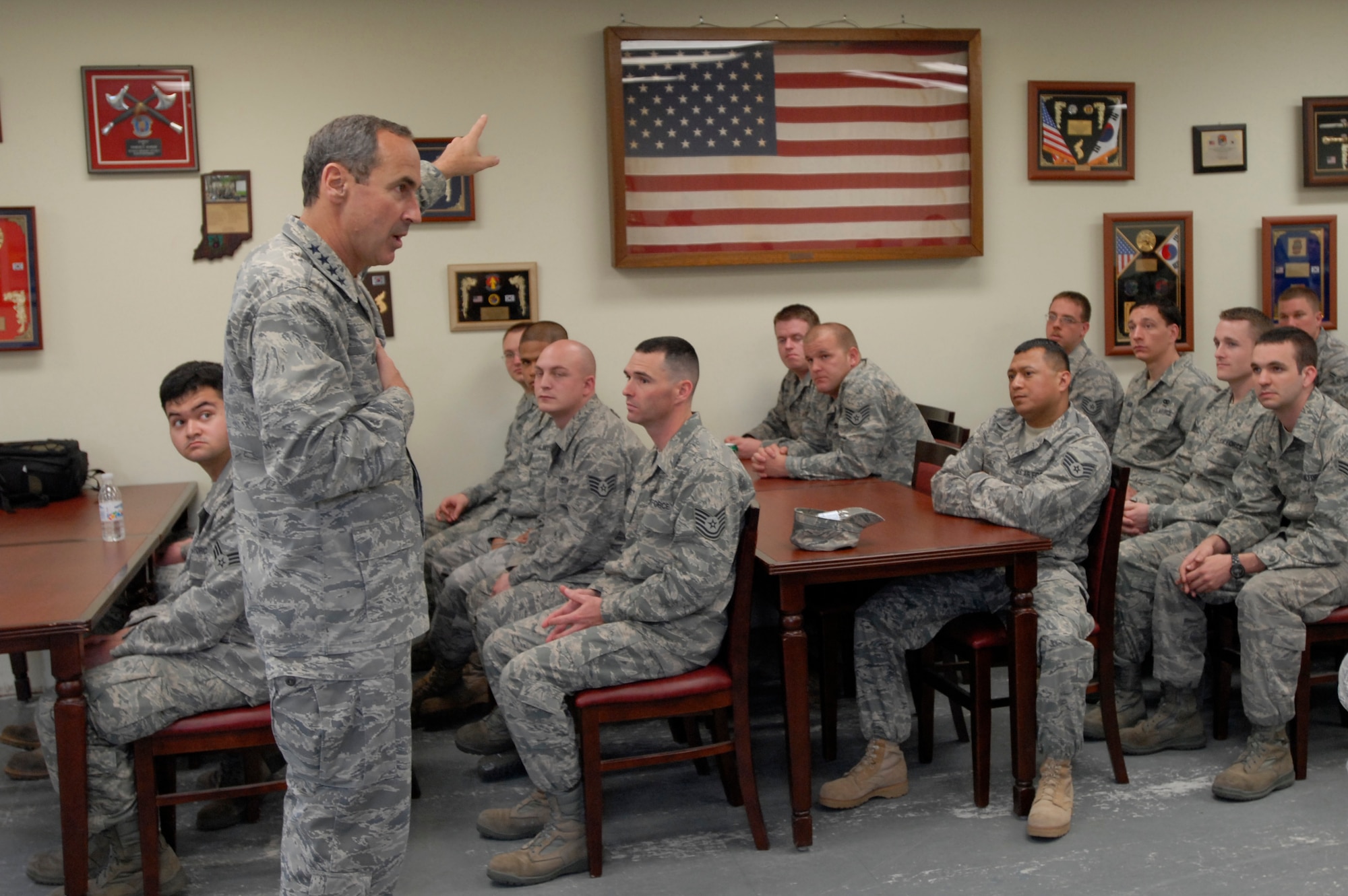 Gen. Raymond Johns, Air Mobility Command commander, speaks to Airmen of the 731st Air Mobility Squadron at their customer service facility May 16 at Osan Air Base, Republic of Korea. General Johns visited the squadron, which serves as the lone en-route mobility unit on the peninsula, for the first time since assuming command in November 2009. (U.S. Air Force photo by 1st Lt. Chris Hoyler)
