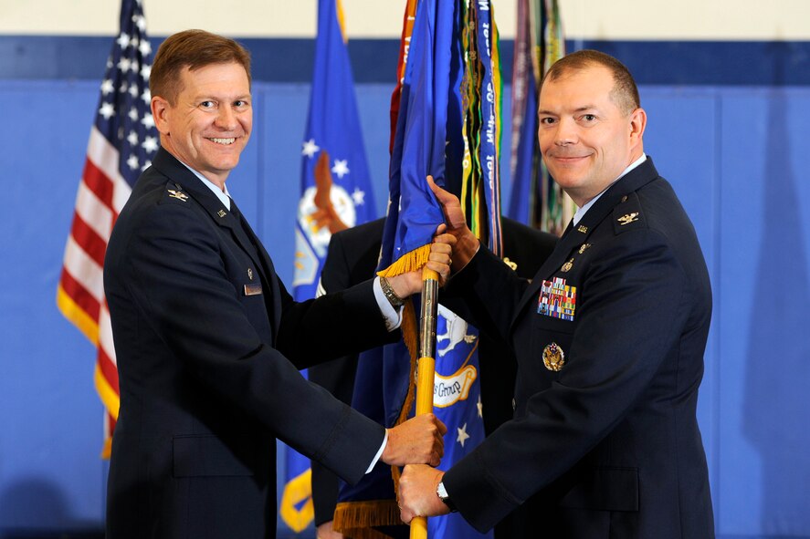 New Commander Takes Reins Of 50th Nog