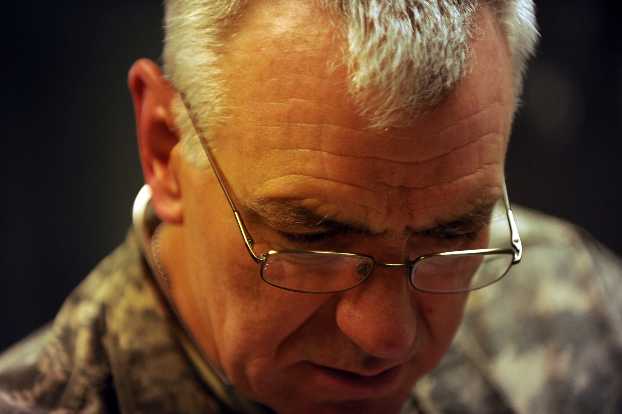Army Lt. Col. (Dr.) Bob Kieffer, a vascular surgeon assigned to the 452nd Combat Support Hospital, checks an Afghan man's vital signs May 12, 2010, at Forward Operating Base Salerno, Afghanistan. (U.S. Air Force photo/Staff Sgt. Manuel J. Martinez/released) 
