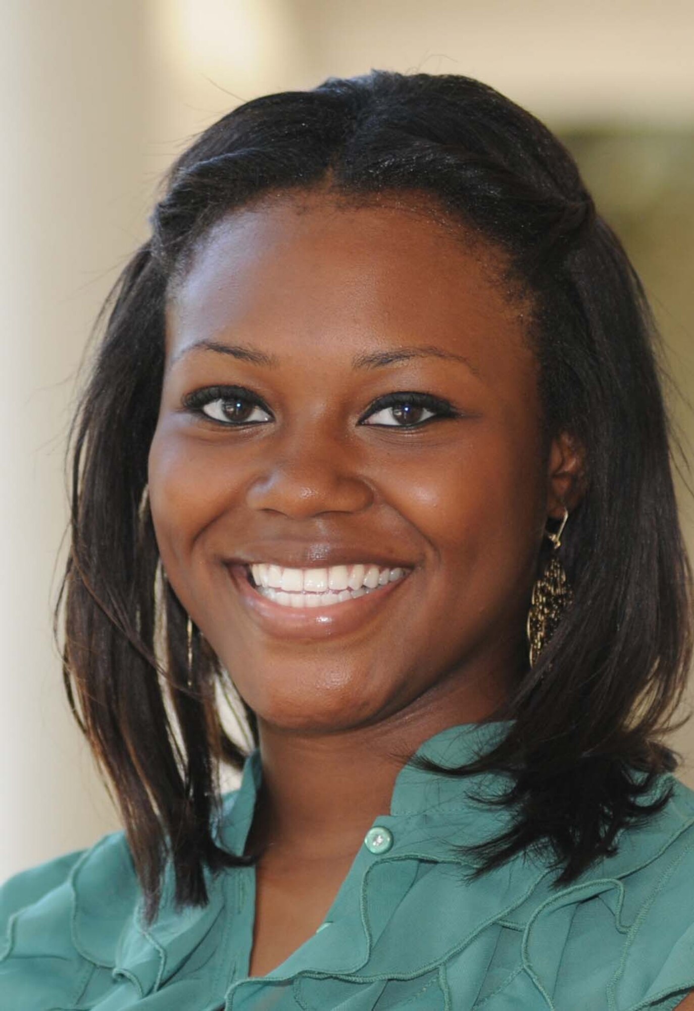 Chantel Gadson, another graduate from Biloxi High School, received a $750 scholarship. She’ll also be attending the University of South Alabama and major in pre-physical therapy. Her mother is Darlene Cook.  (U.S. Air Force photo by Kemberly Groue)