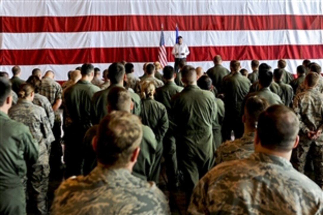 Deputy Defense Secretary William J. Lynn III talks with members of the 55th Wing during a visit to Offutt Air Force Base, Neb., May 26, 2010. 