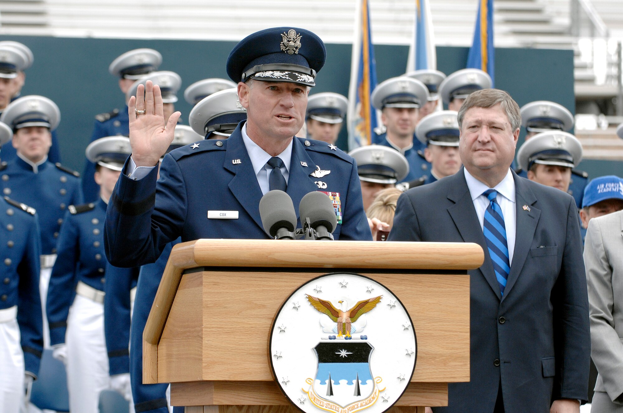Brig. Gen Sam Cox administers the oath of office to the 1001 members of the graduating class of 2010 May 26, 2010, at the U.S. Air Force Academy, Colo. General Cox is the commandant of cadets. (U.S. Air Force photo /Mike Kaplan)