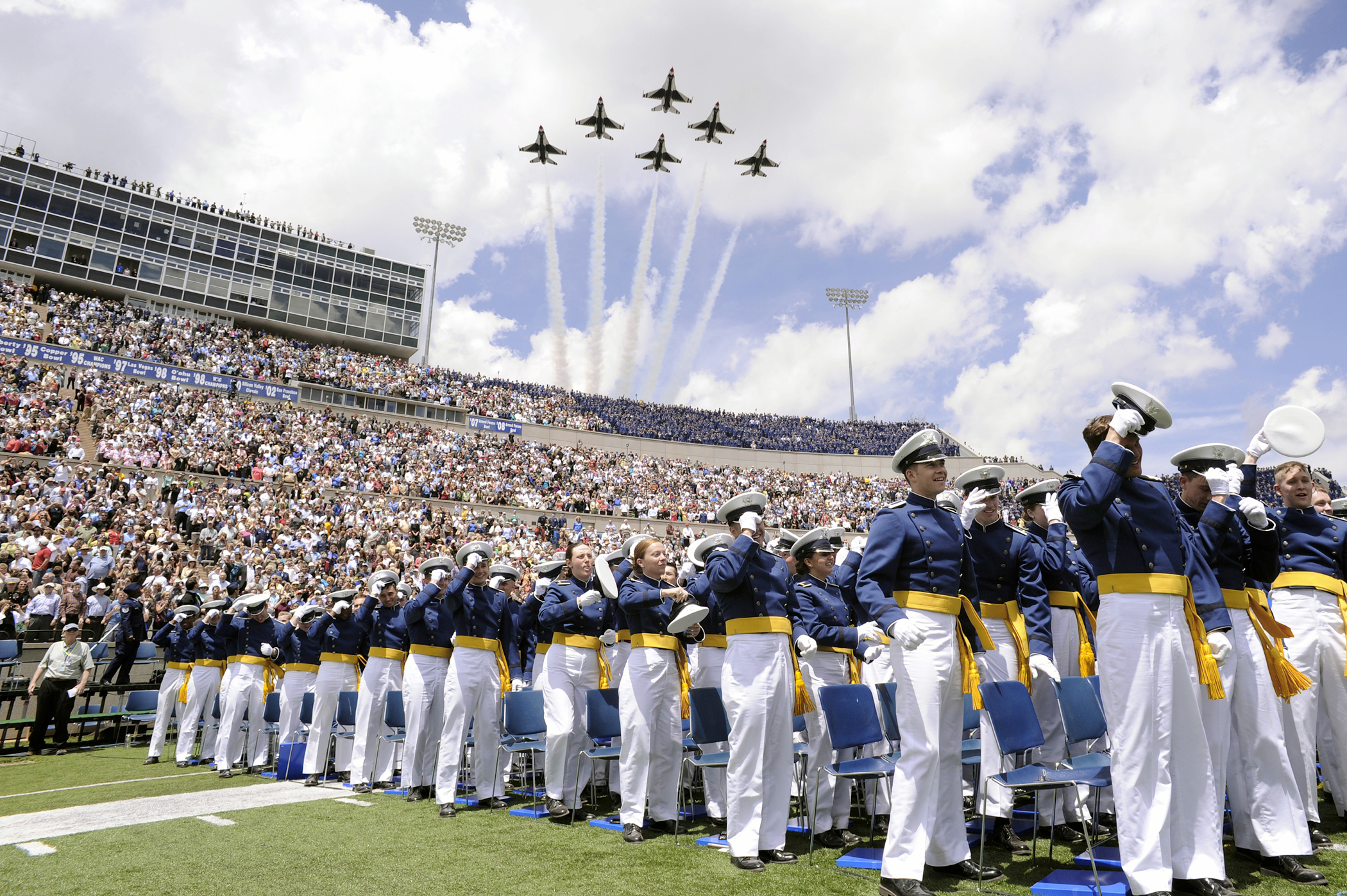 Joint Chiefs chairman delivers Academy commencement