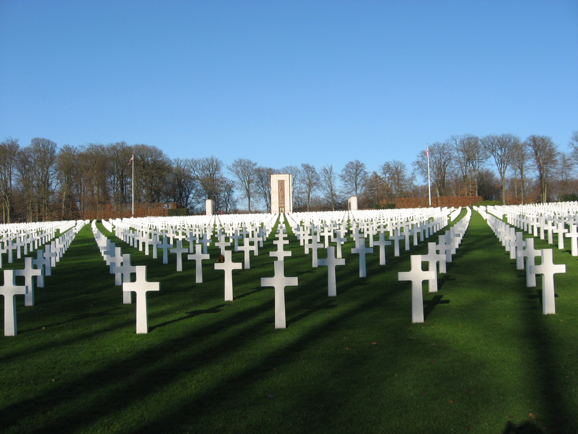 View of cemetery at the Luxembourg American Cemetery and Memorial taken Christmas Eve 2006. (U.S. Air Force Photo/ Chief Master Sgt. Ben Futrell)