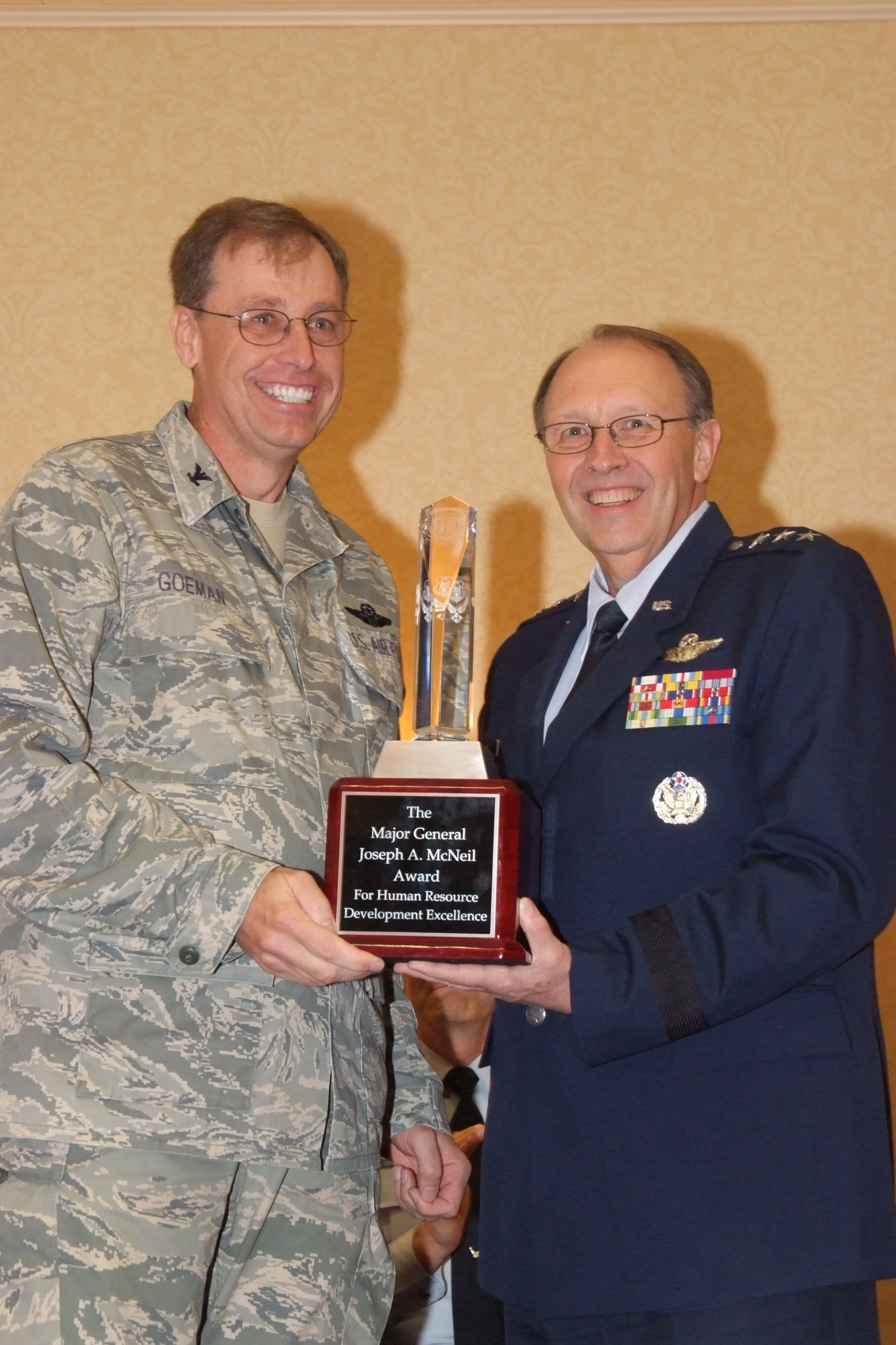 McNeil Award goes to the 445th Airlift Wing