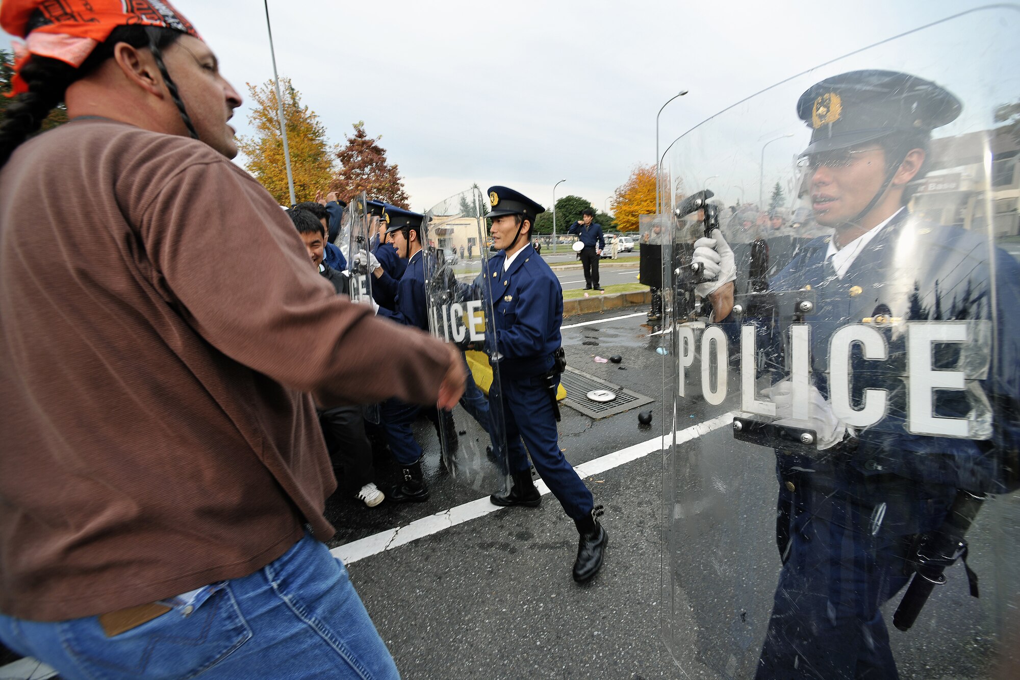 YOKOTA AIR BASE, Japan -- The 374th Security Forces Squadron conducted its first-ever Joint Confrontation Management Exercise with members of the 7th Riot Police, Metropolitan Police Department, here Nov. 2.  (U.S. Air Force photo/Osakabe Yasuo)