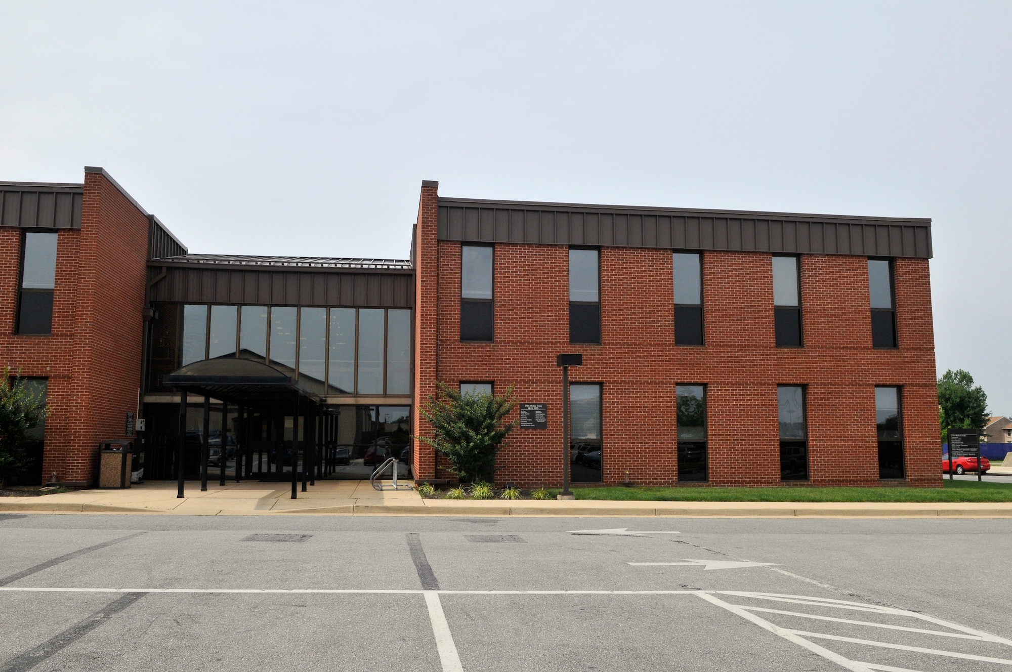 The 579th Medical Group (579 MDG) is located at Joint Base Anacostia-Bolling. They are staffed with providers and affiliate providers from the Navy, Army and Air Force. The 579 MDG also augments 3 Pentagon clinics and Fort Meade. 