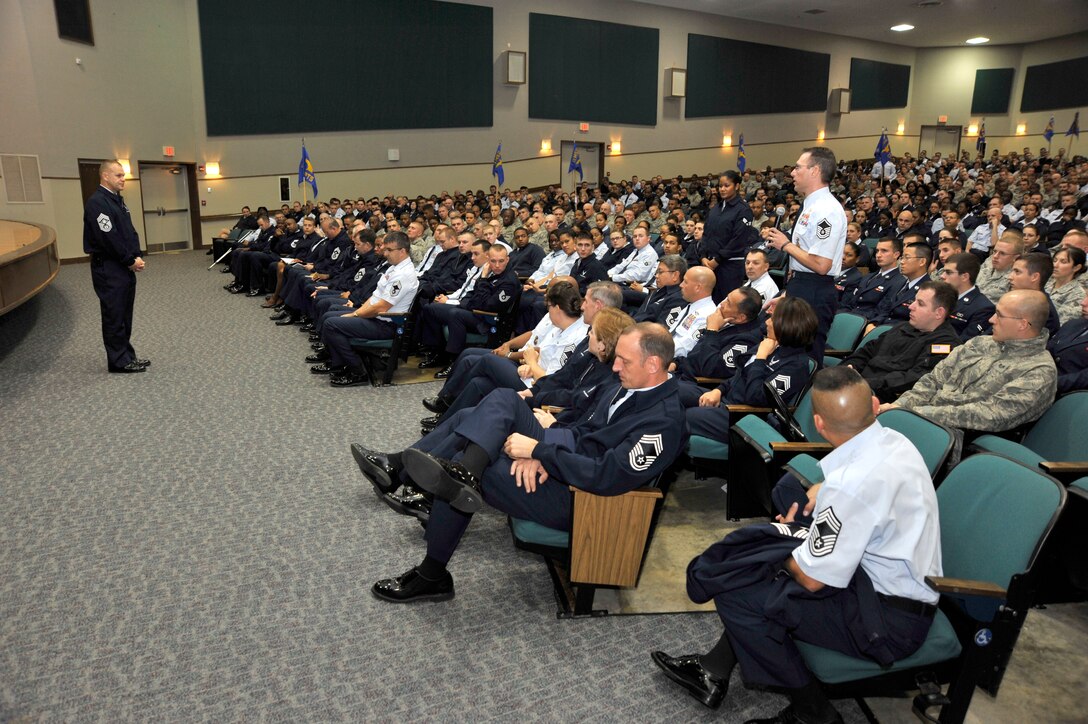 Chief Master Sgt. of the Air Force James A. Roy takes a question from Master
Sgt. Eric Marsh, 11th Security Forces Squadron assistant flight chief, during an
enlisted call at Joint Base Andrews, Md., Nov. 1. Chief Roy discussed a number
of issues facing the Air Force including joint readiness, deliberate development
and building resiliency. (U.S. Air Force photo by Staff Sgt. Christopher A.
Marasky)

