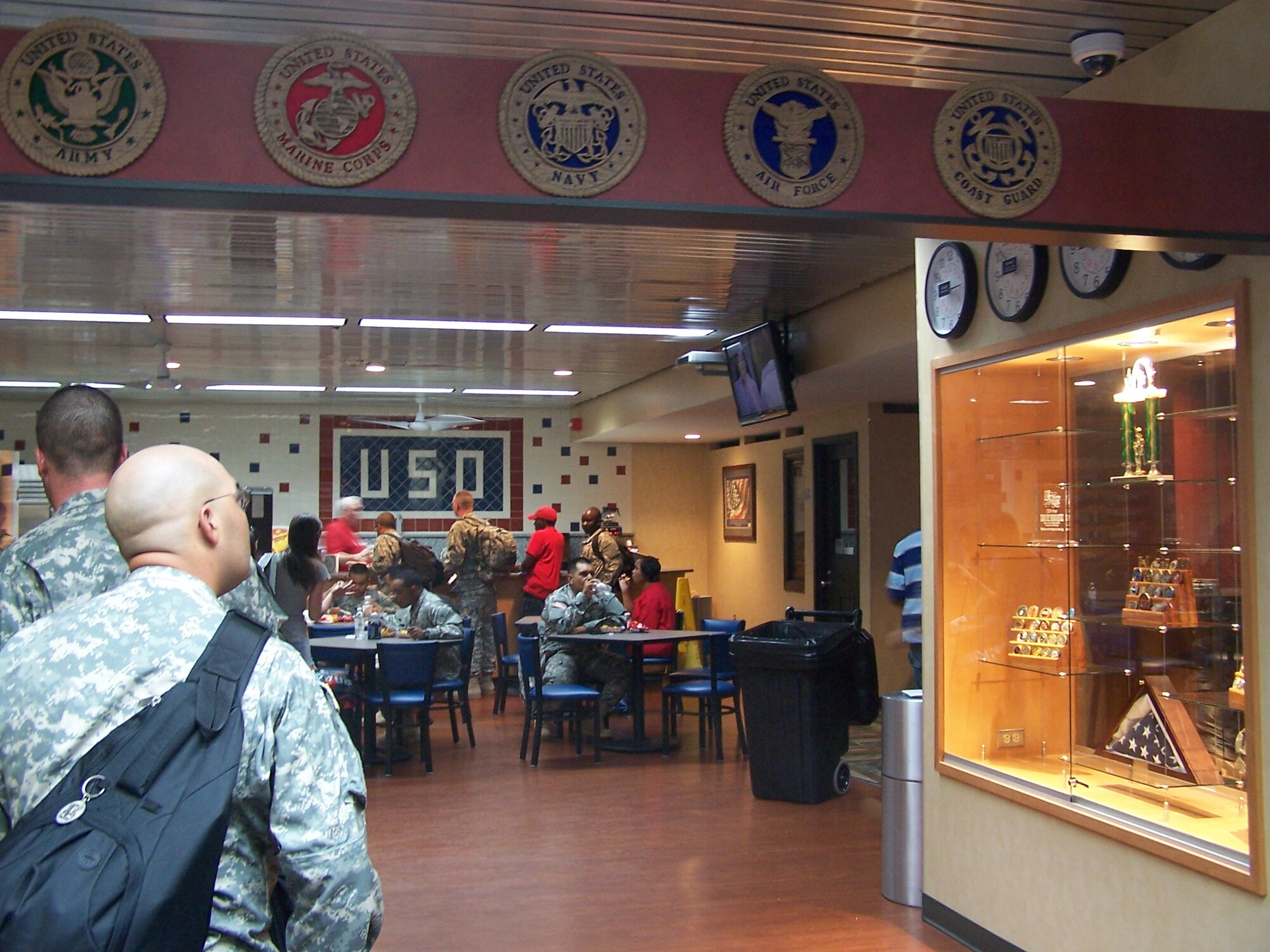 ST. LOUIS -- Servicemembers relax in the USO at Lambert-St. Louis International Airport. (Courtesy Photo) 