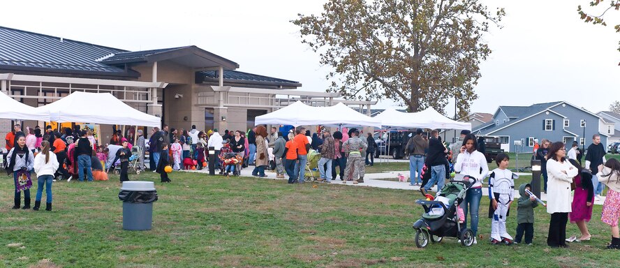 The Harvest Festival and Trunk-R-Treat was held Oct. 30, 2010, at the Youth Center, Dover Air Force Base, Del. (U.S. Air Force photo by Roland Balik/Released)