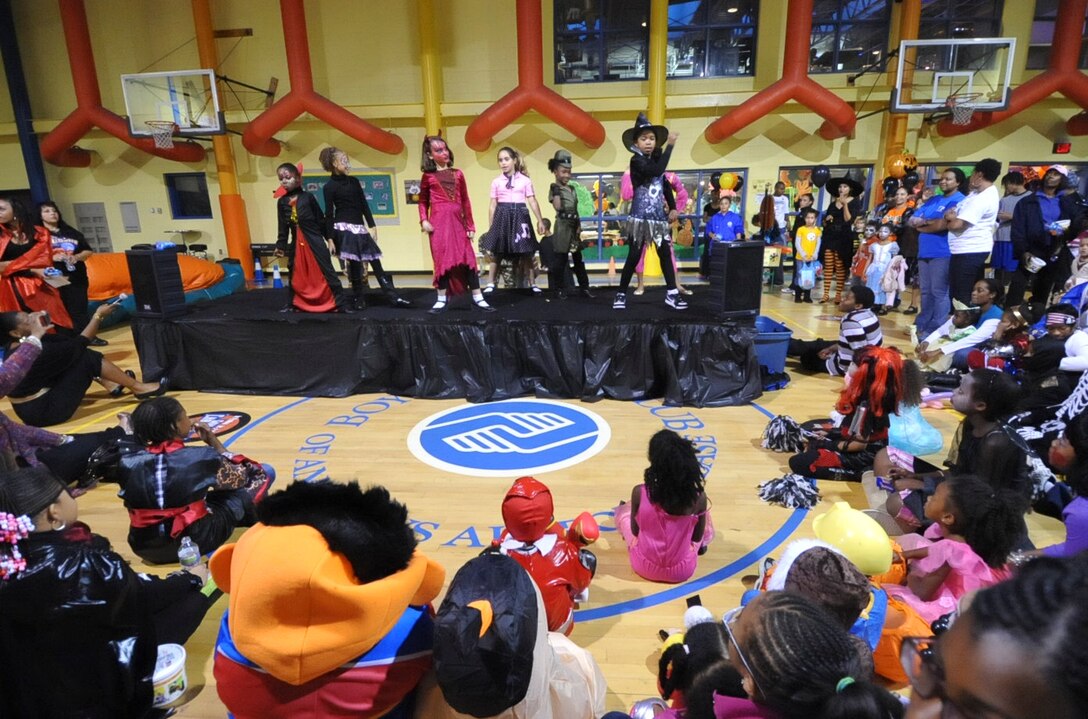 Andrews AIR FORCE BASE, Md. –- The Youth Center’s Elite Dance Stars perform to Michael Jackson’s well-known “Thriller” before an audience of Team Andrews family members and guests during the entertainment segment of the Neewalloh Ball in the Youth Center gymnasium Oct. 30. More than 350 participants enjoyed games, a children’s costume contest, face painting, balloon sculpting, haunted house, as well as plenty of food and refreshments at the pre-Halloween event. (U.S. Air Force photo/Bobby Jones)

