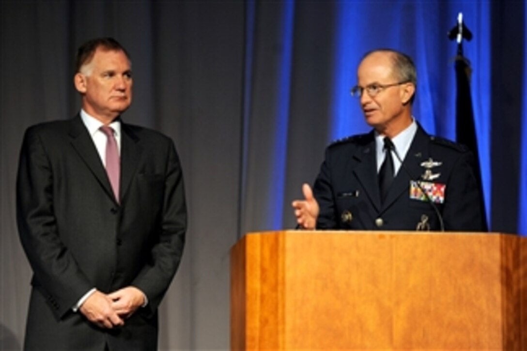 Commander of U.S. Strategic Command Gen. Kevin Chiton thanks Deputy Secretary of Defense William J. Lynn III for attending the U.S. Strategic Command Space Symposium in Omaha, Neb., on Nov. 3, 2010.  