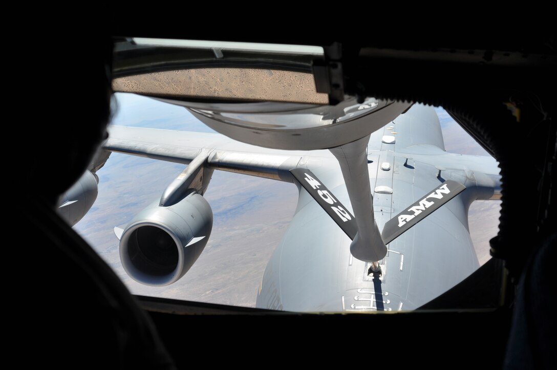 March hosts annual Employers Appreciation Days. (U.S. Air Force photo by LInda Welz)