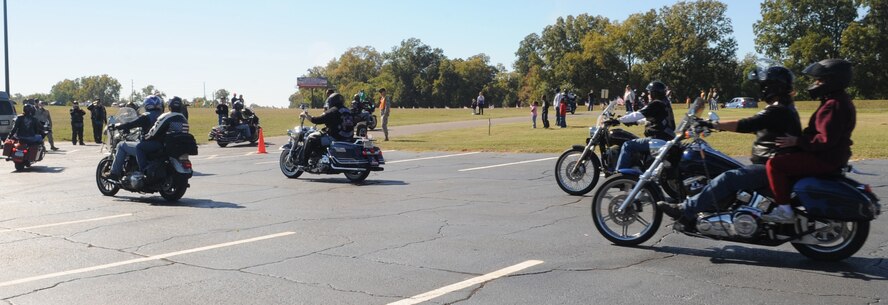 More than 400 bikes were on the road during the Vets for Vets bike rally Nov. 6 through Shreveport, La. The event included a commencement ceremony, a live band, car and bike shows and shine, 50/50 raffle and a silent auction. (U.S. Air Force photo/Senior Airman Alexandra M. Boutte) (RELEASED)