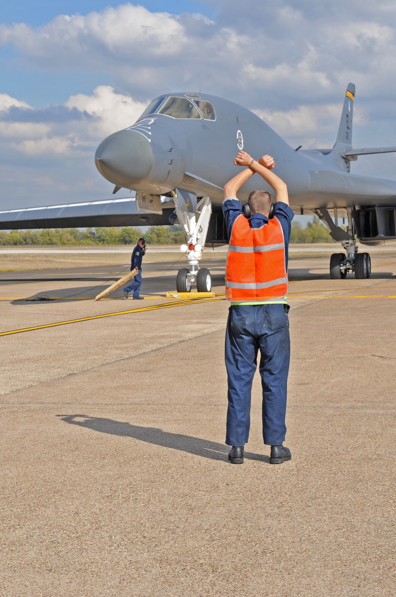 Airman 1st Class Max McGee, 28th Aircraft Maintenance Squadron from Ellsworth Air Force Base, S.D., taxis a B-1B Lancer at Barksdale AFB, La. Nov. 9. The B-1 aircraft was flown in to participate in the Green Flag East Exercise taking place here and ending on Nov. 22. (U.S. Air Force photo/Senior Airman Alexandra M. Boutte)