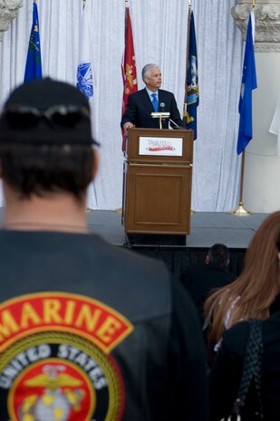 LAS VEGAS -- Nevada State Senator John Ensign speaks to the wounded warriors before they begin their all expenses paid getaway to Las Vegas starting at The Venetian on Veteran's Day, Nov. 11, 2010. This weekend getaway was planned by ThanksUSA, an organization created in an effort to thank the men and women of our armed forces and their families for their service to the country with scholarship programs and events like the "Tribute to the Troops." (U.S. Air Force Photo / Airman 1st Class Jamie Nicley)(Released)