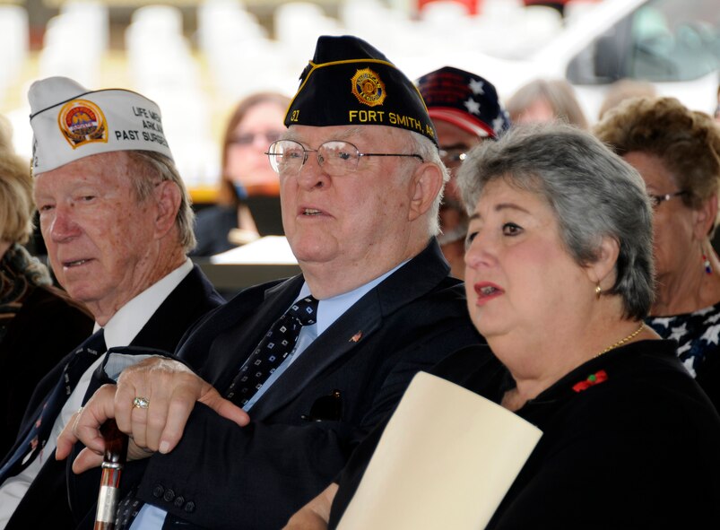 Local veterans look on during a Veterans Day ceremony at the Fort Smith National Cemetery in Fort Smith, Ark., Nov. 11, 2010. (U.S. Air Force photo by Capt. Heath Allen/Arkansas National Guard Public Affairs)



