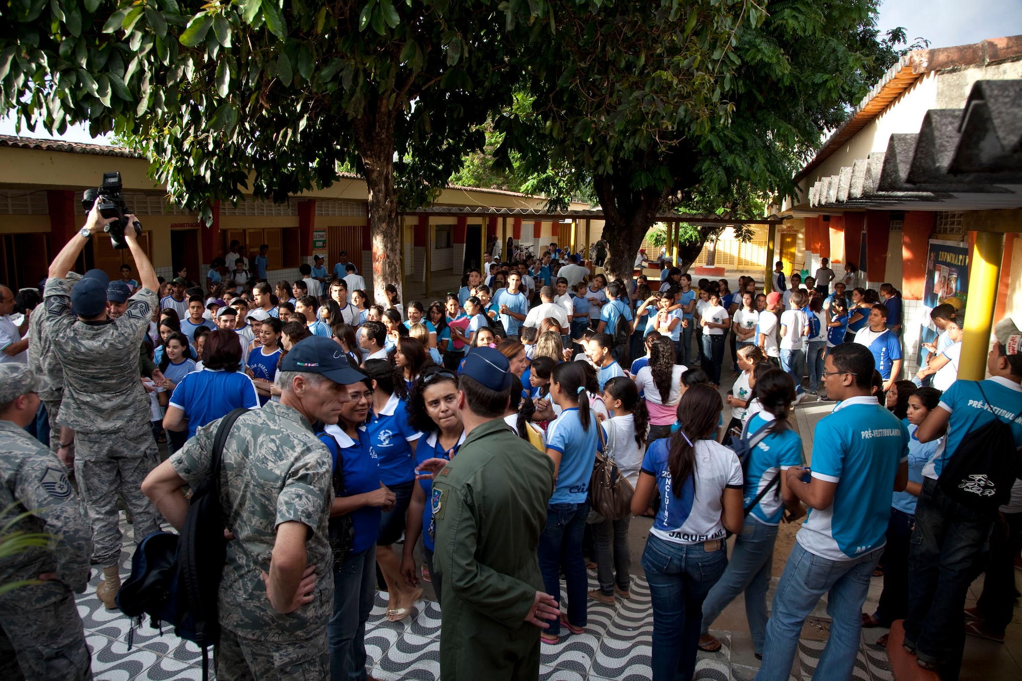 A group of more than 15 airmen visited the local school of Eliah Maia do Rego, Natal Brazil, building community relations during CRUZEX V. During the visit the airmen interacted with the students on an informal basis; distributed small gifts and took group pictures. CRUZEX V, or Cruzeiro Do Sul (Southern Cross), is a multi-national combined exercise involving the Air Forces of Argentina, Brazil, Chile, France and Uruguay, , and observers from numerous other countries with more than 82 aircraft and almost 3,000 Airmen involved. (U.S. Air Force photo/Staff Sgt. Michael Matkin)