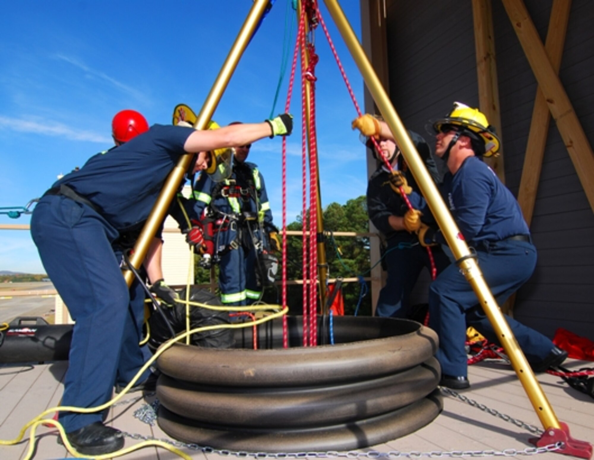 Fire Department trains for confined spaces > Dobbins Air Reserve Base