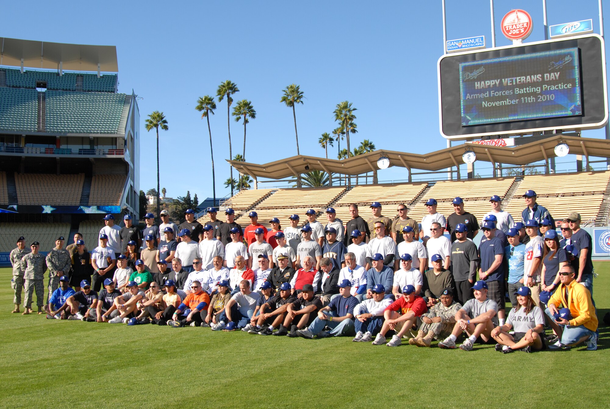 Dodgers honor veterans and their families