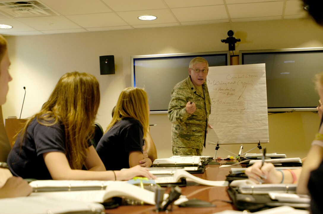 Teenagers from around the nation gathered at Headquarters Air Force Reserve Command for the first AFR Teen Leadership Council meeting Nov. 12, 2010, at Robins Air Force Base, Ga. The teens, who were selected to represent their peers as members of the council, received briefings on Air Force Reserve Yellow Ribbon Reintegration Program from Chaplain (Lt. Col.) Robert Leivers, from the 310th Space Wing at Schriever Air Force Base, Colo. (U.S. Air Force photo/Candice Allen)