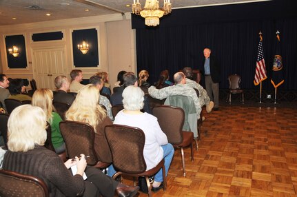 OFFUTT AIR FORCE BASE, Neb. - Chris Crowley, author of "Younger Next Year," engages a crowd at the Patriot Club during his visit to U.S. Strategic Command and Offutt AFB Nov. 17.