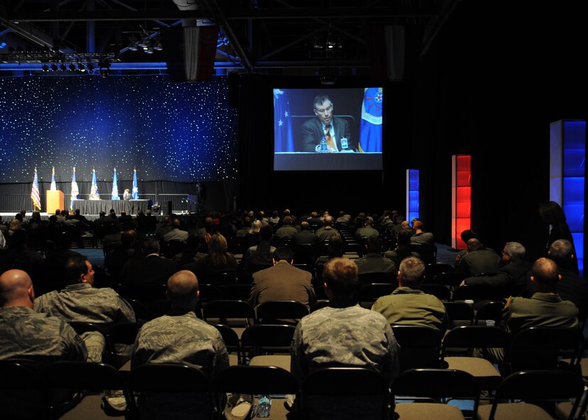 Dave Moniz, the Air Force's Civilian Media Advisor for the Office of the Secretary of the Air Force, speaks about news media insight into the nuclear deterrence and global strike missions, during the Air Force Global Strike Command Technology and Innovation Symposium at the Shreveport Convention Center Shreveport, La., Nov. 17. More than 600 people representing the Air Force, industry and local community attended the symposium. (U.S. Air Force photo/Airman 1st Class Sean Martin)