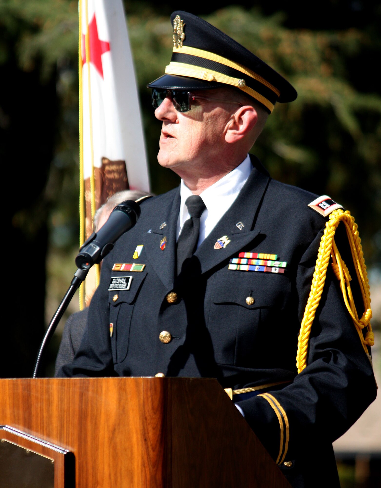 TRAVIS AIR FORCE BASE, Calif. -- Retired Army Chaplain, Captain T. Gutshell gave the invocation to begin the Veterans Day ceremony honoring Korean War Veterans at the Hillcrest Community Park in Concord, Calif. on November 11,2010. (U.S. Air Force photo/Senior Airman Amelia Leonard)