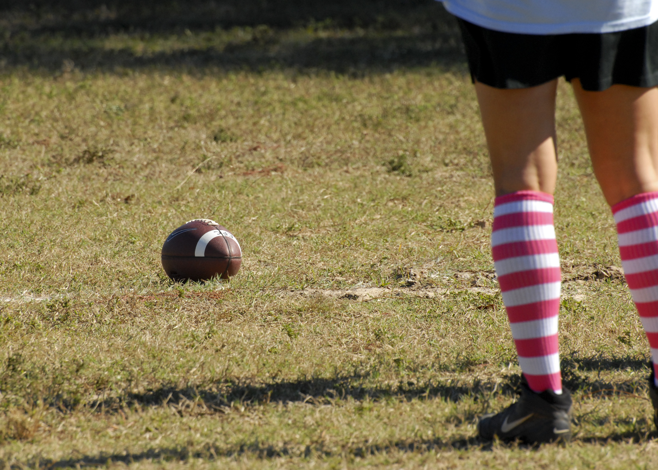 LRS wins first powderpuff 'turkey bowl' > Eglin Air Force Base