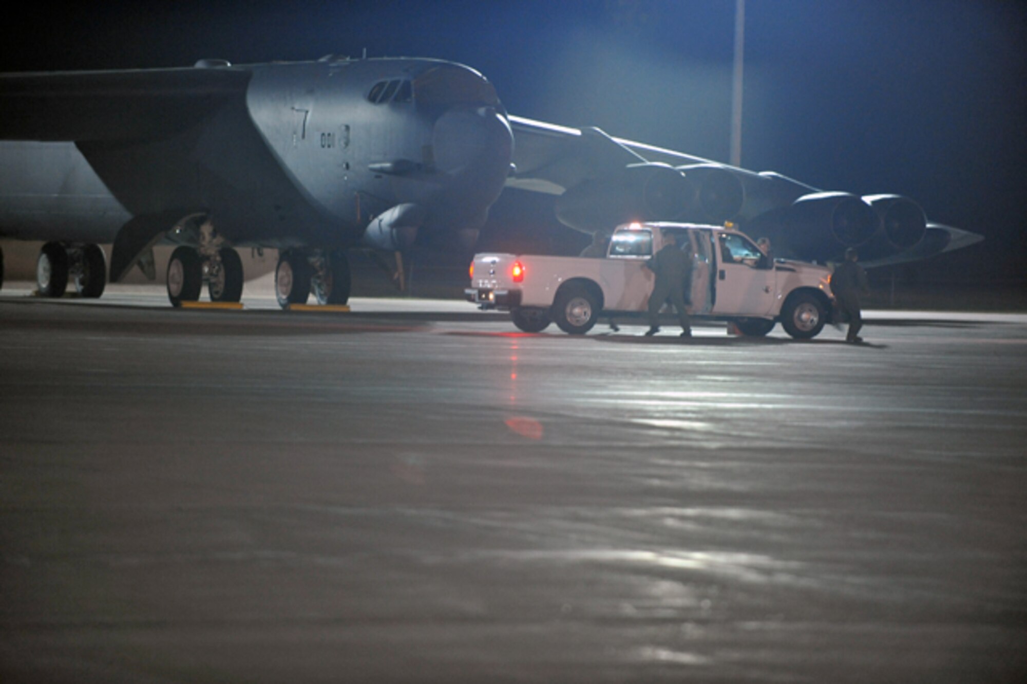 MINOT AIR FORCE BASE, N.D. -- Aircrew members respond to an aircraft alert as part of an Air Force Global Strike Command inspection here Nov. 6. AFGSC’s 5th Bomb Wing received a satisfactory rating after successfully completing its nuclear operational readiness inspection here Nov. 10. (U.S. Air Force photo/Senior Airman Michael J. Veloz)