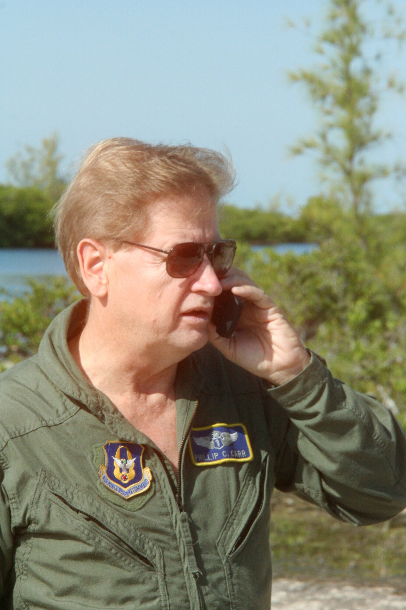WRIGHT-PATTERSON AIR FORCE BASE, Ohio - Lt. Col. (Dr.) Philip Carr, 445th Aerospace Medicine flight surgeon, coordinates medical treatment during land evasion continuation training in Key West, Florida. Doctor Carr along with other 445th AMDS personnel accompanied reservists from the 445th Airlift Wing participating in water survival and land evasion training Oct. 14-15 at the Naval Air Station in Key West, Fla., and provided medical support. (U.S. Air Force photo/Capt. Rodney McNany)