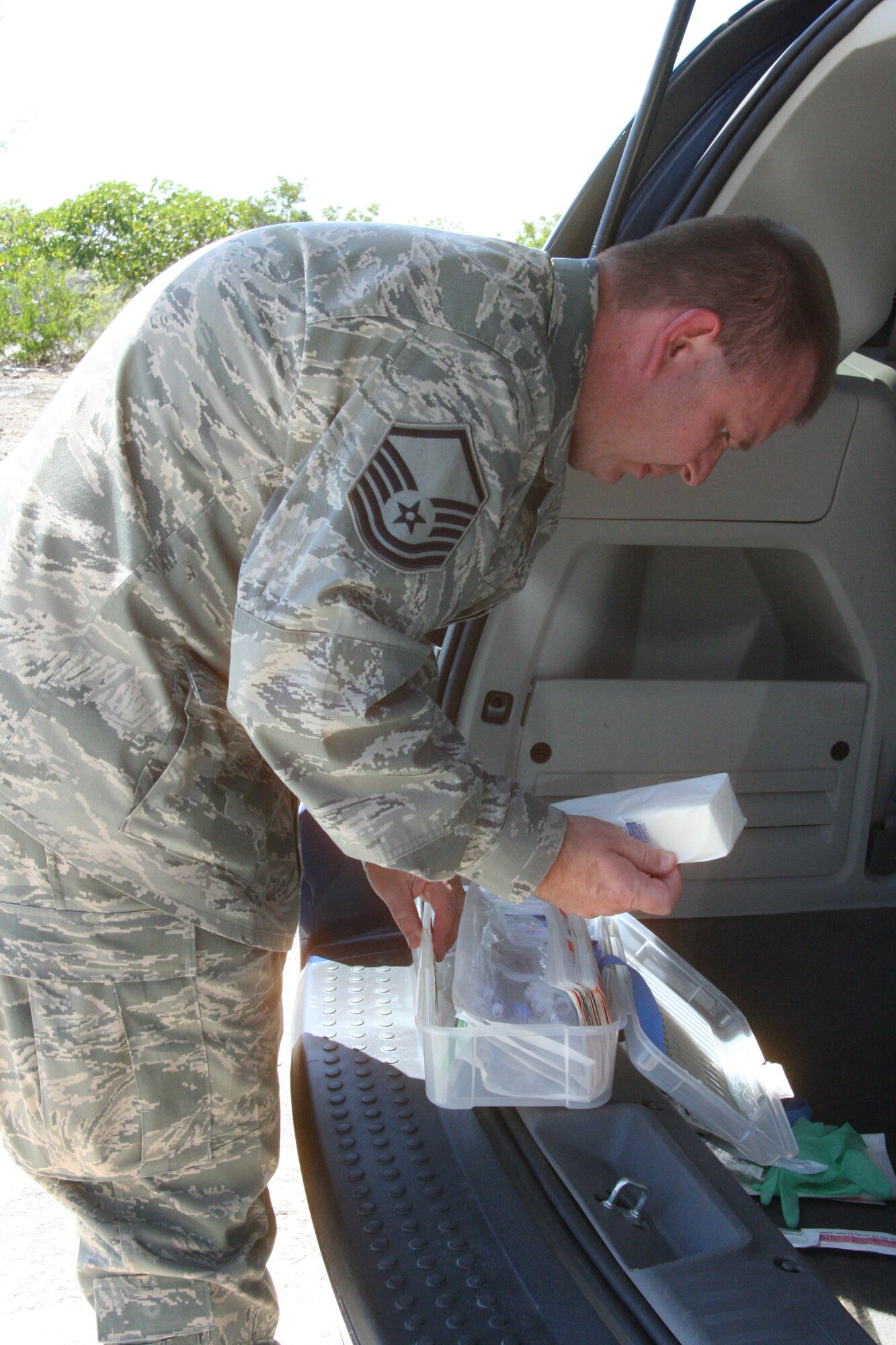 WRIGHT-PATTERSON AIR FORCE BASE, Ohio - Master Sgt. Mark Fellows, 445th Aerospace Medicine Squadron, inventories medical treatment supplies during the land evasion continuation training in Key West, Fla. Sergeant Fellows along with other 445th AMDS personnel accompanied reservists from the 445th Airlift Wing participating in water survival and land evasion training Oct. 14-15 at the Naval Air Station in Key West, Fla., and provided medical support. (U.S. Air Force photo/Capt. Rodney McNany)