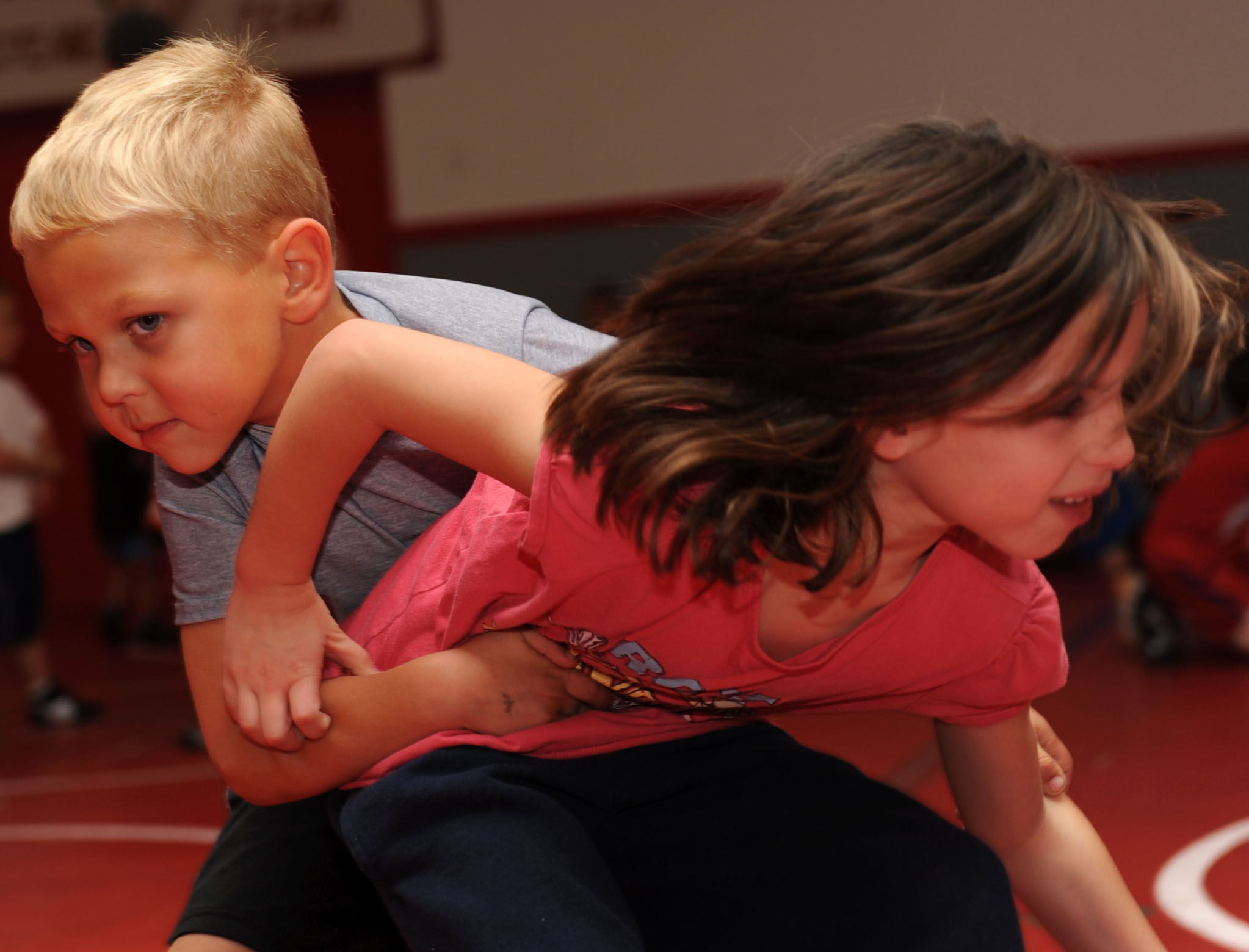 little girls wrestling Lil' Wrestler: 7-year-old breaks into all-boy wrestling club