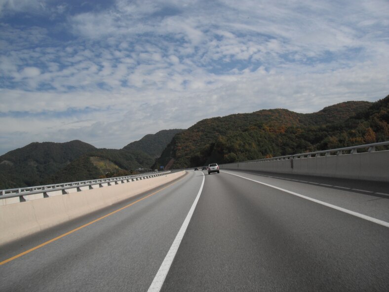 Driving east on the Cheong-Won - Sangju expressway toward Songnisan National Park, Republic of Korea. (U.S. Air Force photo/Staff Sgt. Eric Burks)